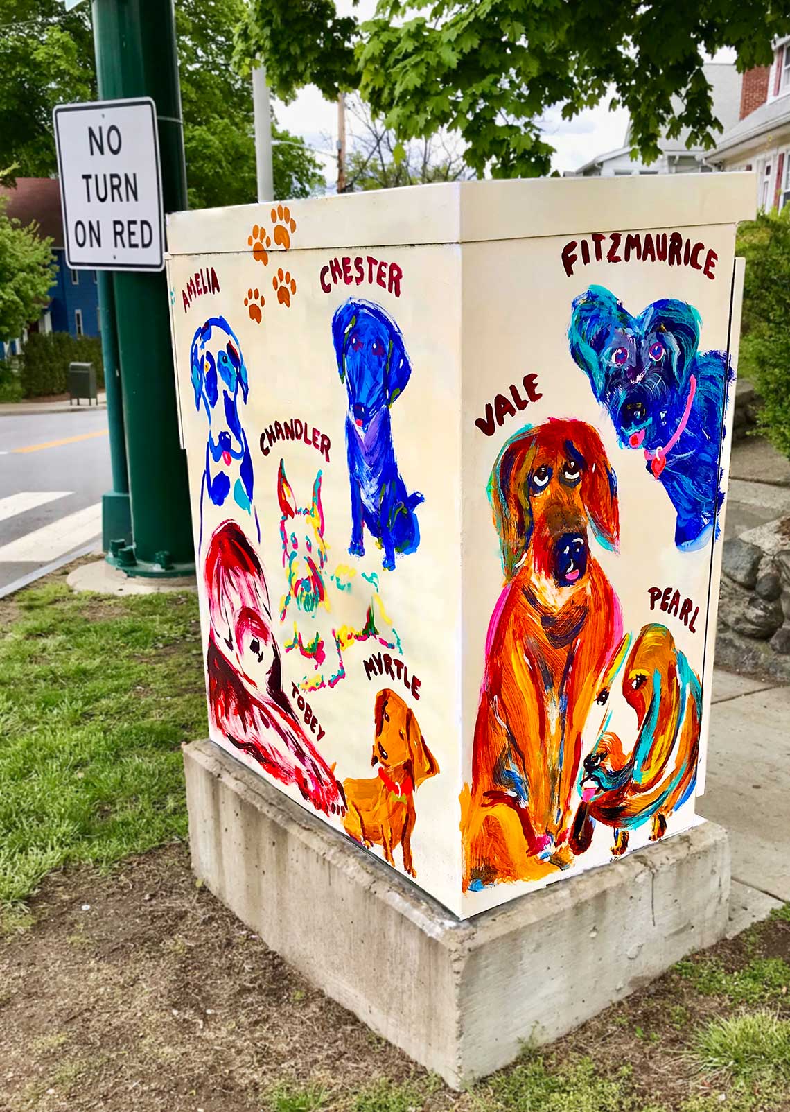 Ian Todreas - Dogs painted on transformer box